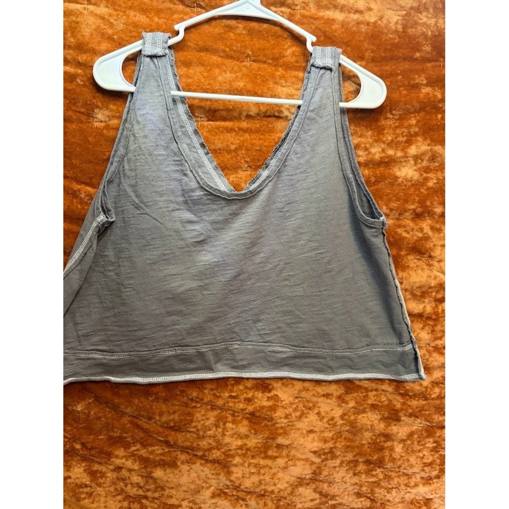 Grey V-Neck Sleeveless Crop Top Slub Knit Tank with Contrast Stitching Large